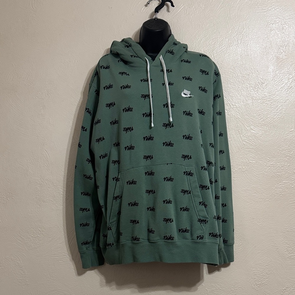 Nike Green Men’s Hoodie with Logo Print